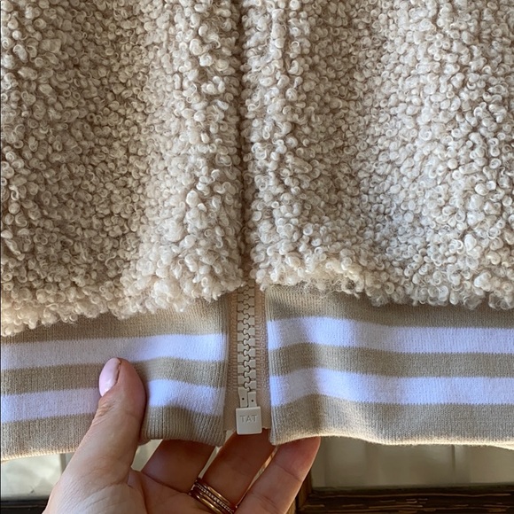 Lou and Grey Sherpa Jacket - Picture 4 of 5